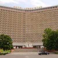 Иностранцы будут оплачивать услуги гостиниц в Узбекистане только в сумах